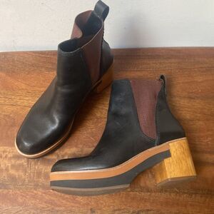 Bernardo Black and Brown Ankle Booties